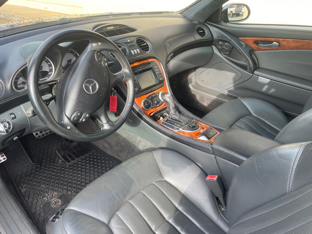 2003 Mercedes-Benz SL-Class Image 10