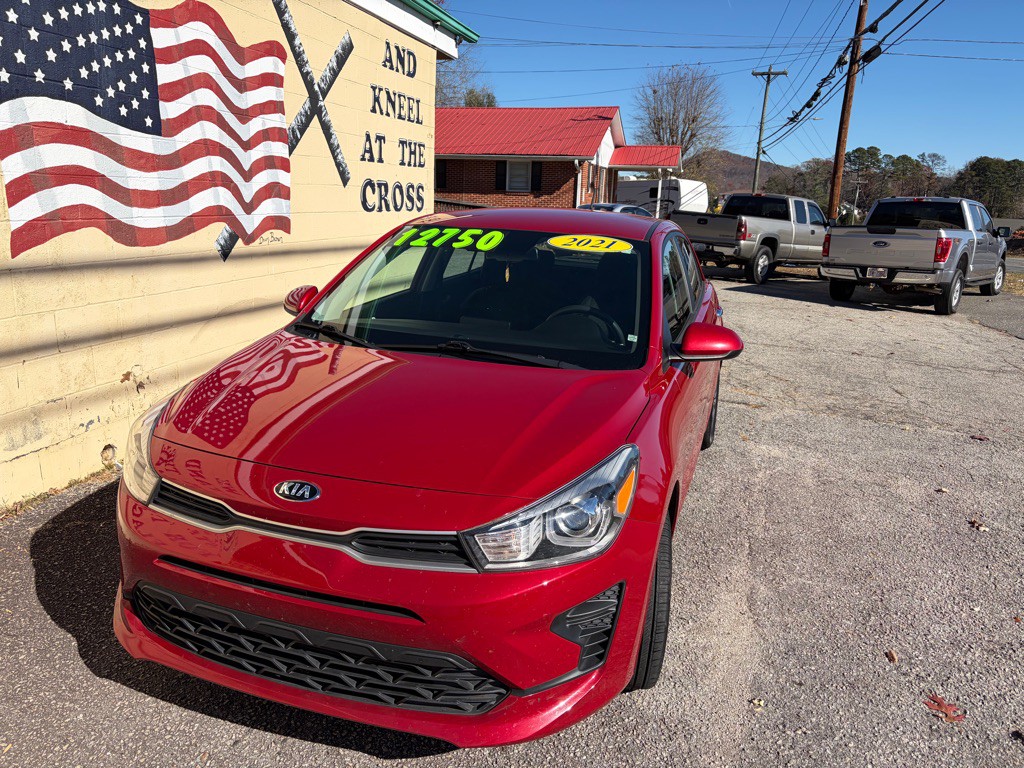2021 Kia Rio Image 2