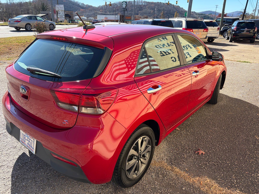2021 Kia Rio Image 6