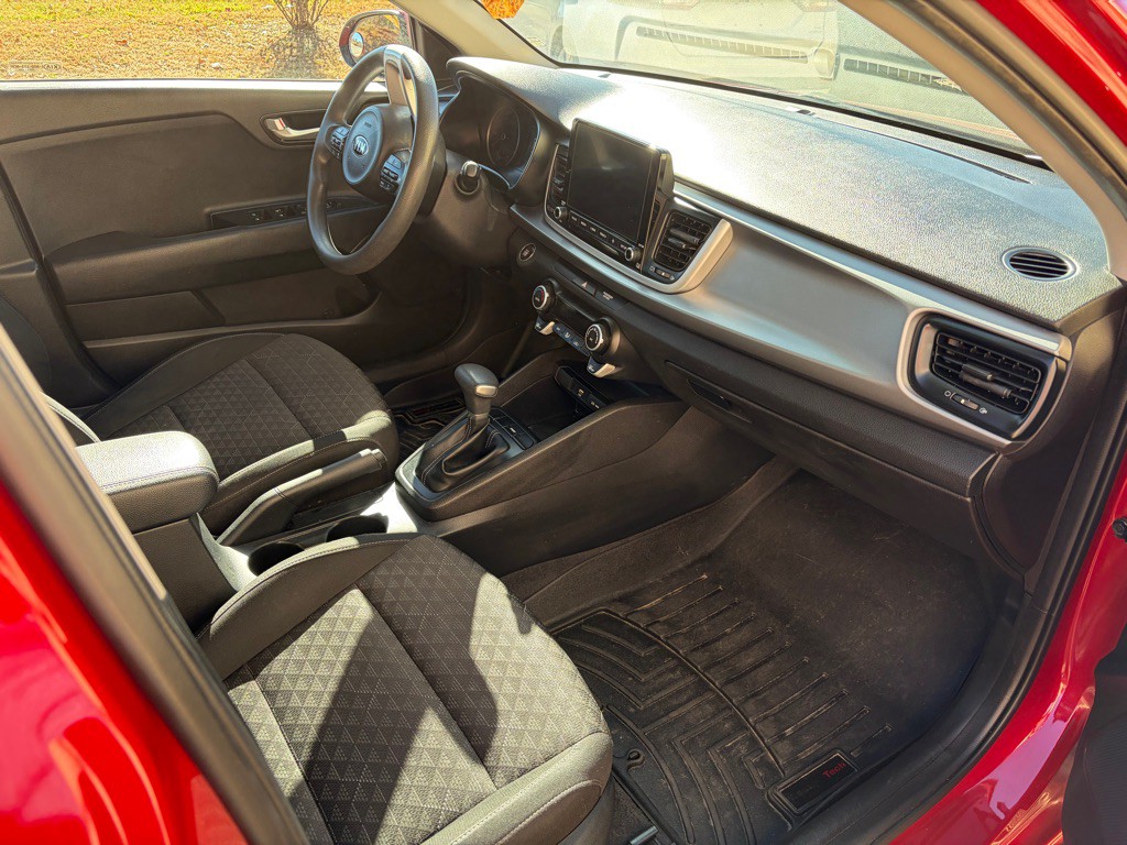 2021 Kia Rio Image 10