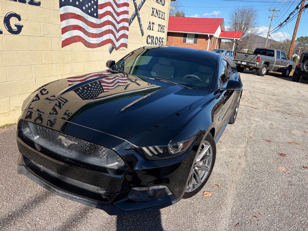 2015 Ford Mustang Image 2