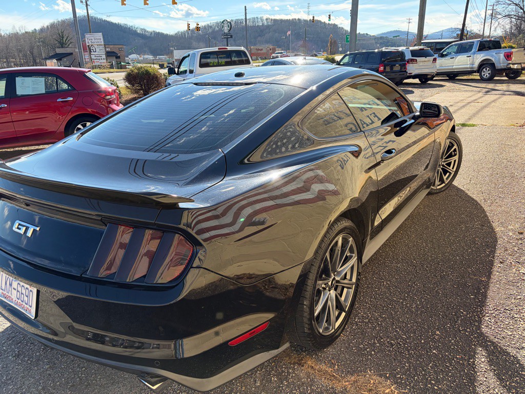 2015 Ford Mustang Image 8