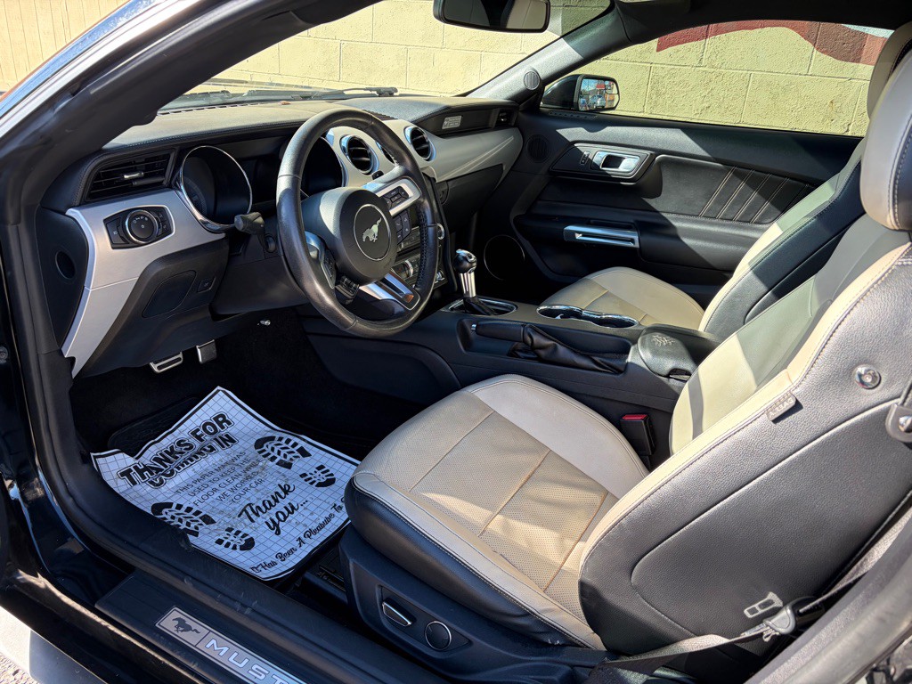 2015 Ford Mustang Image 10