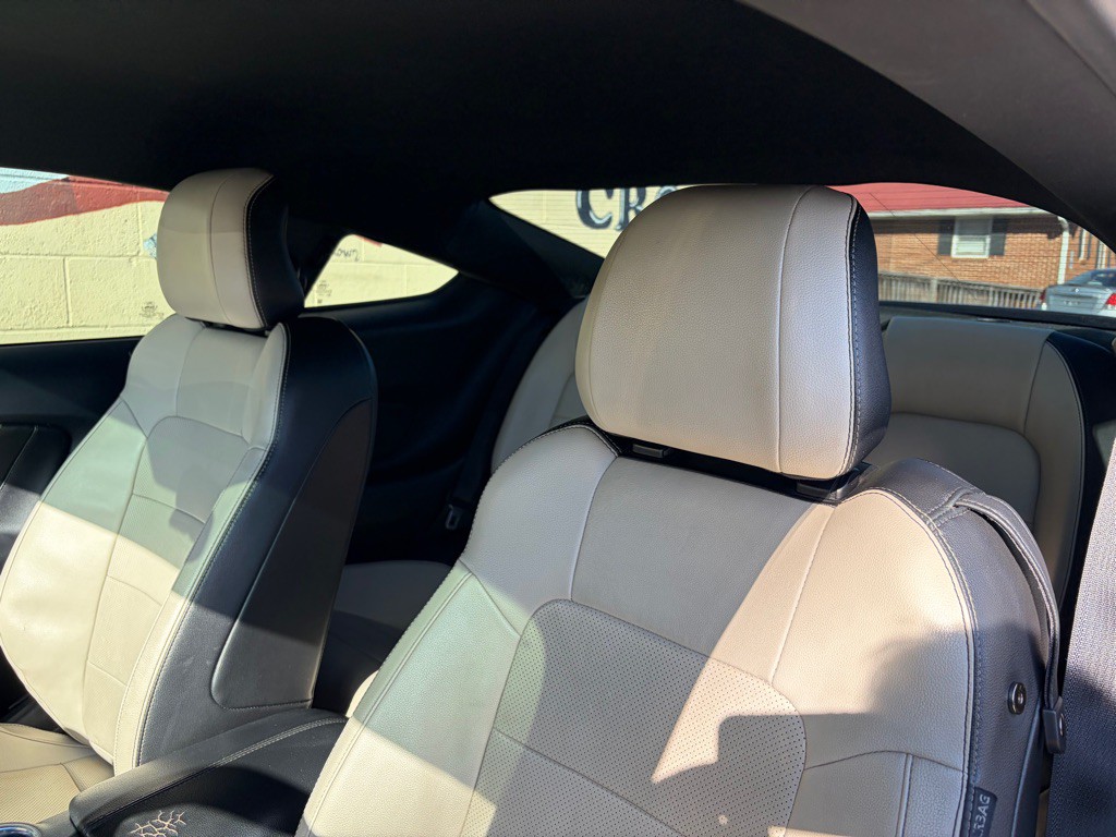 2015 Ford Mustang Image 13