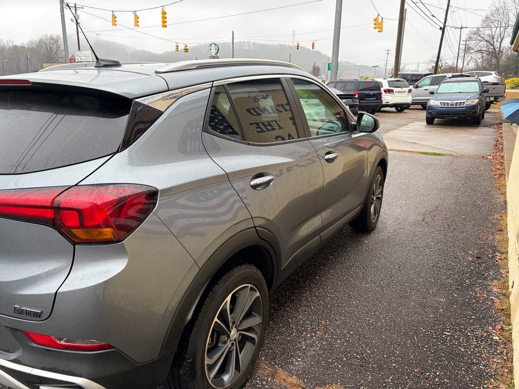 2022 Buick Enclave Image 6
