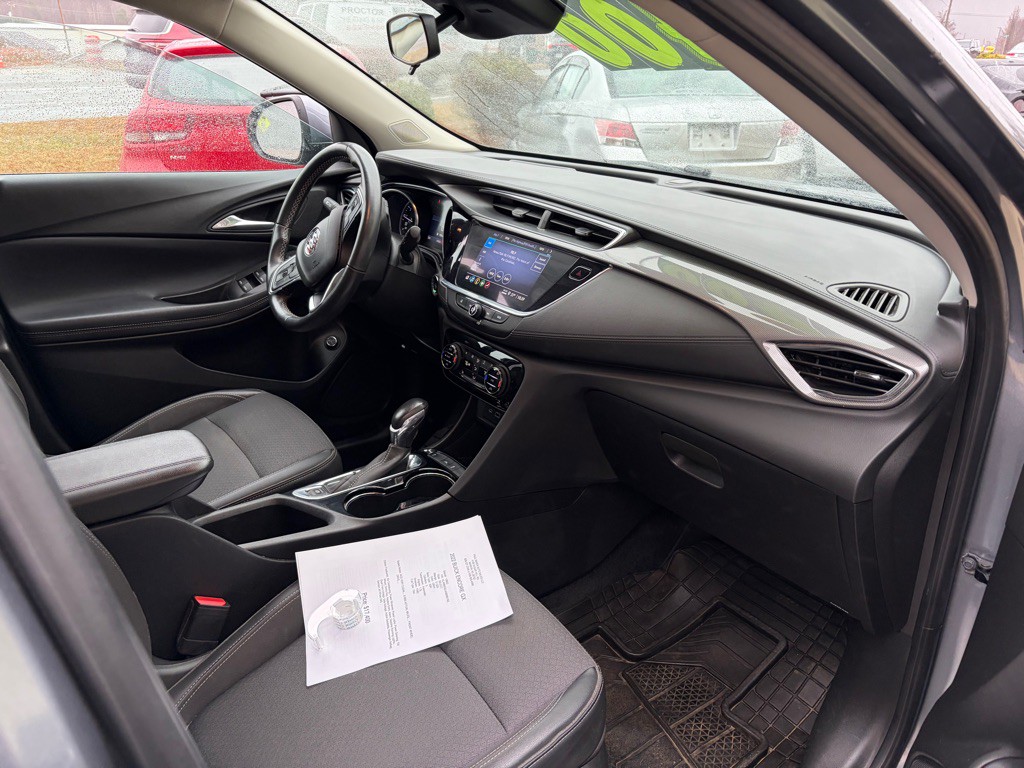 2022 Buick Enclave Image 10