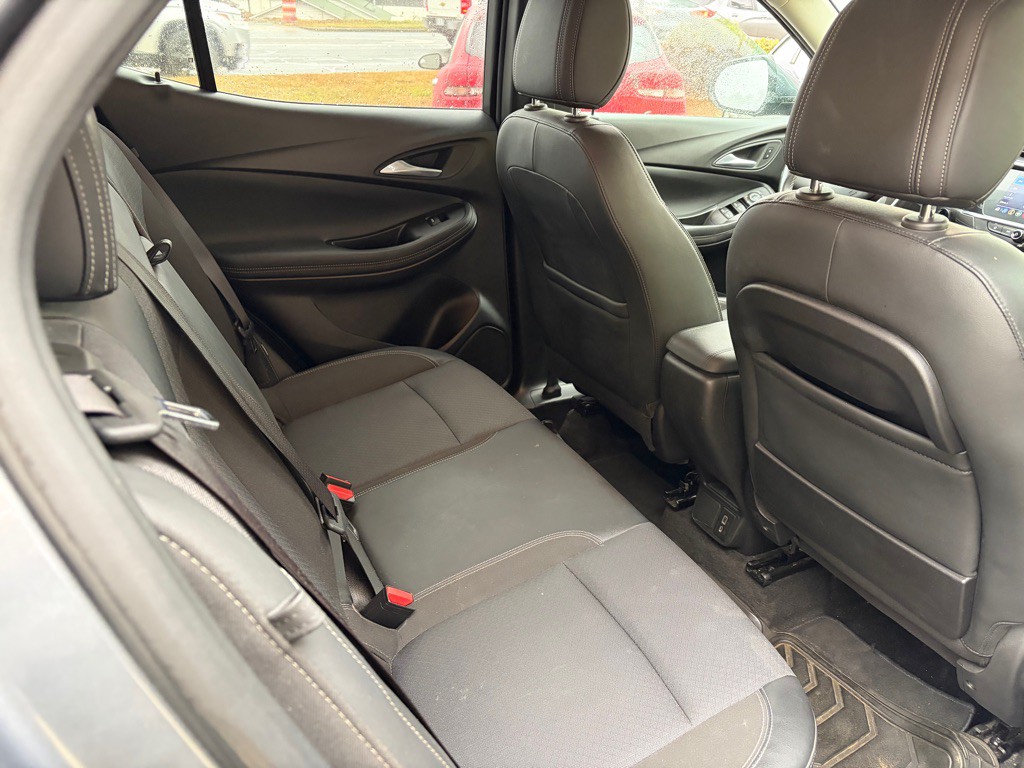 2022 Buick Enclave Image 12