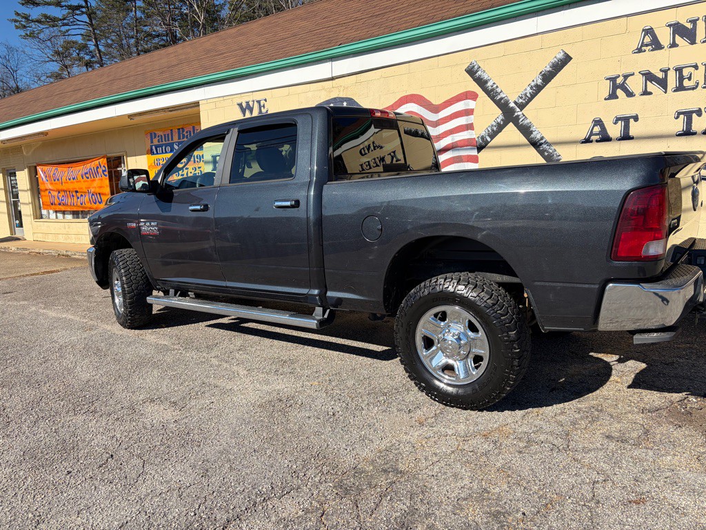 2015 RAM 2500 Image 5