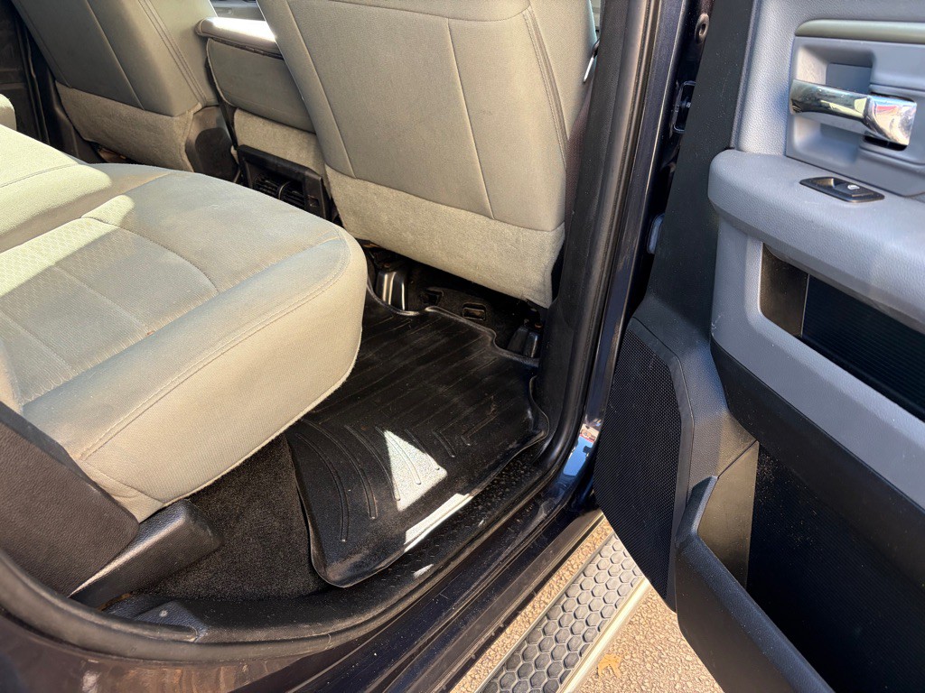 2015 RAM 2500 Image 16