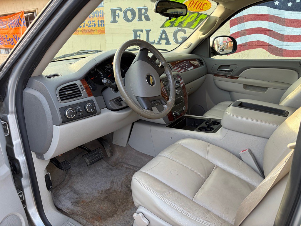 2010 Chevrolet Tahoe Image 9