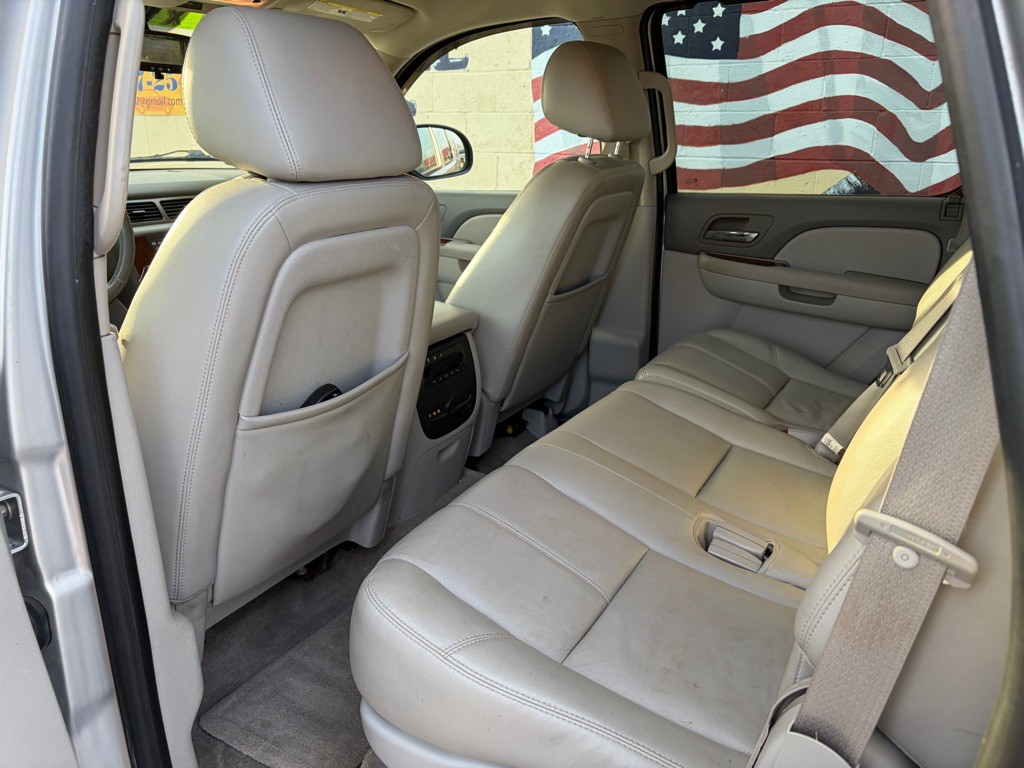 2010 Chevrolet Tahoe Image 13