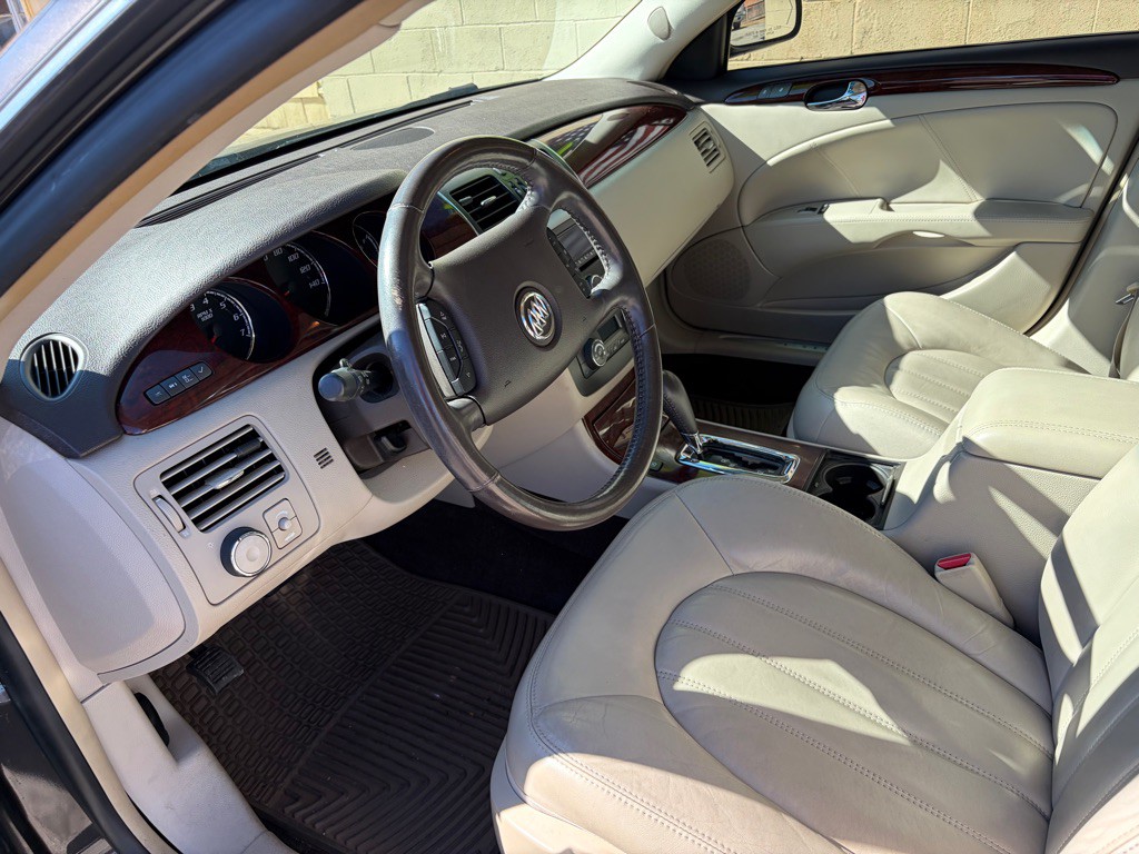 2009 Buick Lucerne Image 9