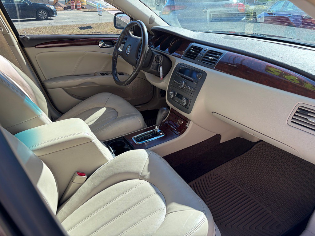 2009 Buick Lucerne Image 10