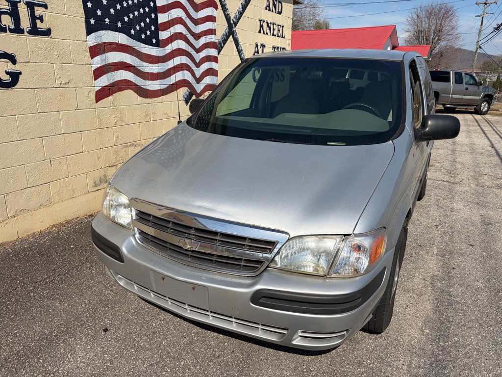 2002 Chevrolet Venture Image 2