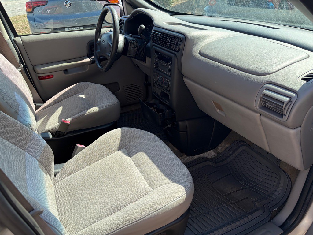 2002 Chevrolet Venture Image 11