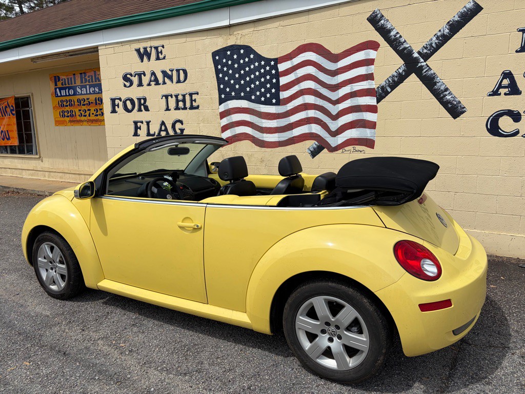 2007 Volkswagen Beetle Image 4