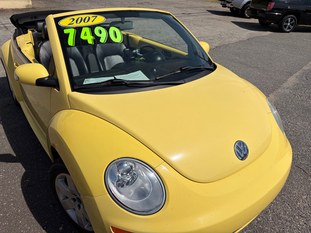 2007 Volkswagen Beetle Image 1