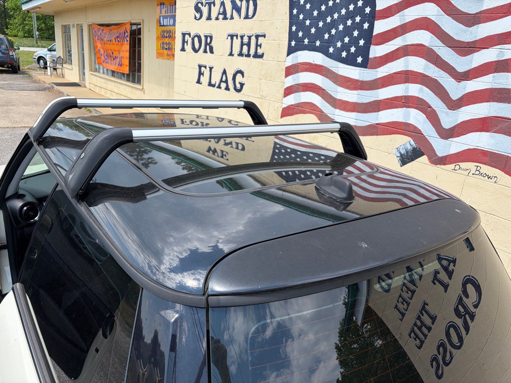 2009 MINI Cooper Image 8