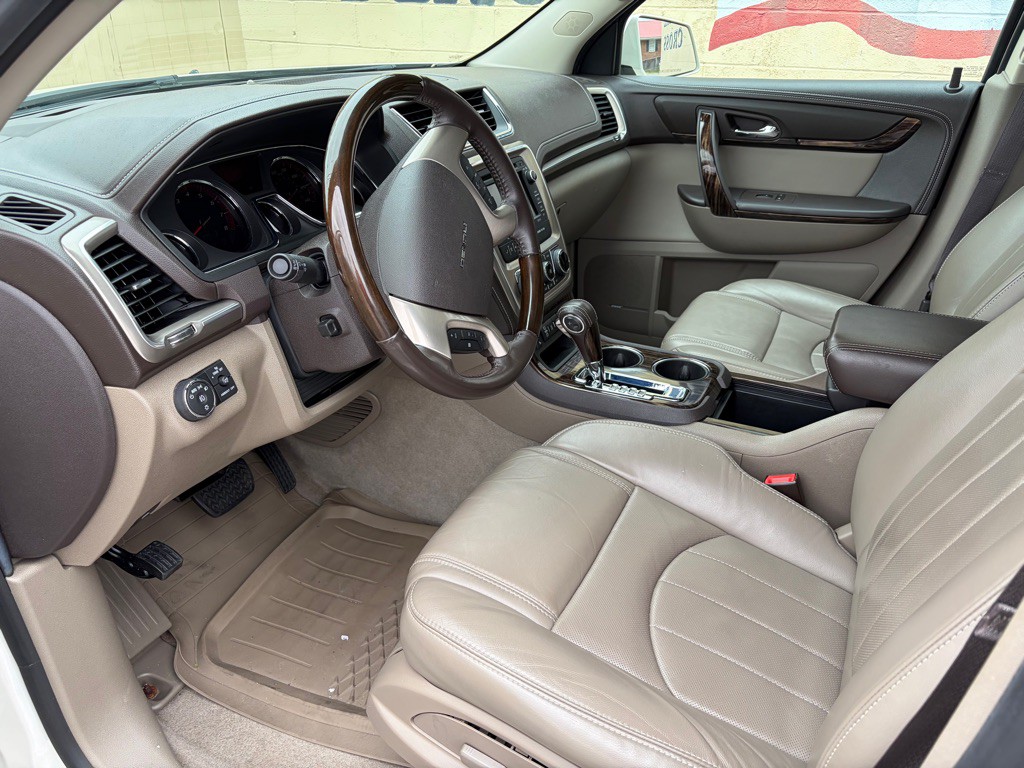 2013 GMC Acadia Image 9