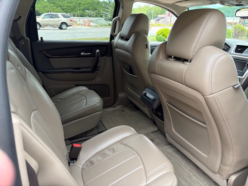 2013 GMC Acadia Image 10