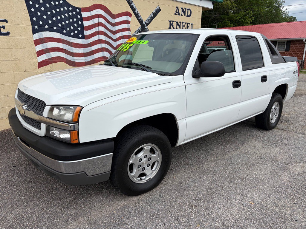 2004 Chevrolet Avalanche Image 4
