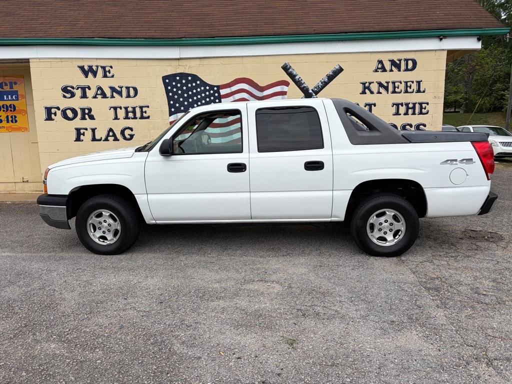 2004 Chevrolet Avalanche Image 5