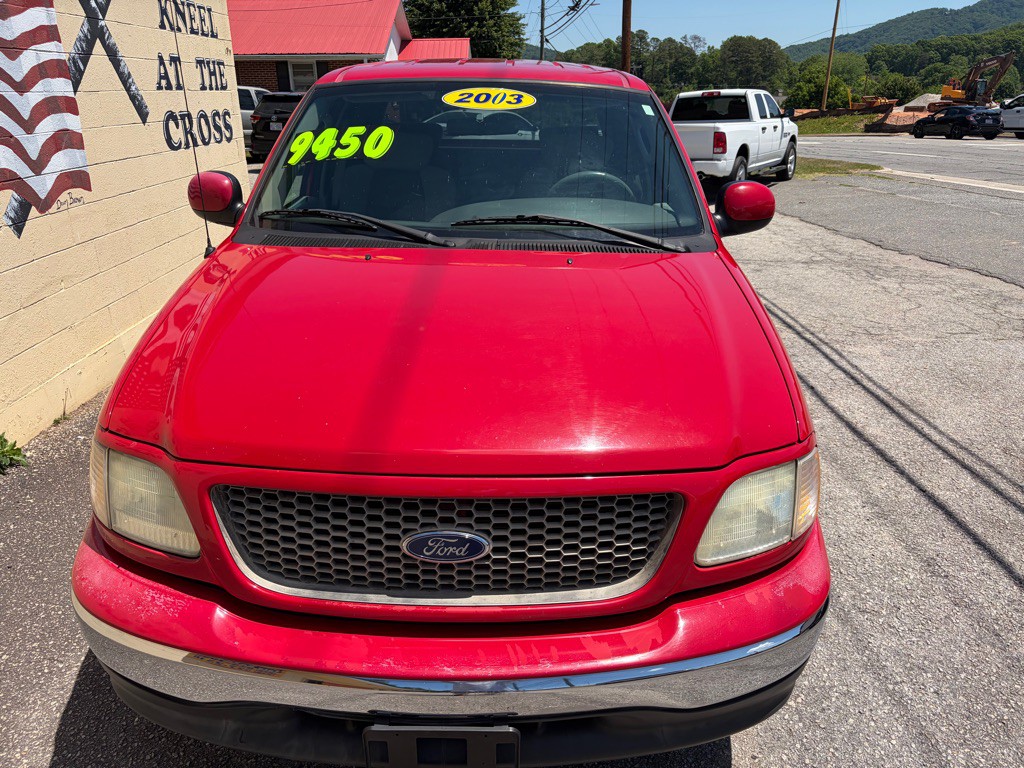 2003 Ford F-150 Image 2