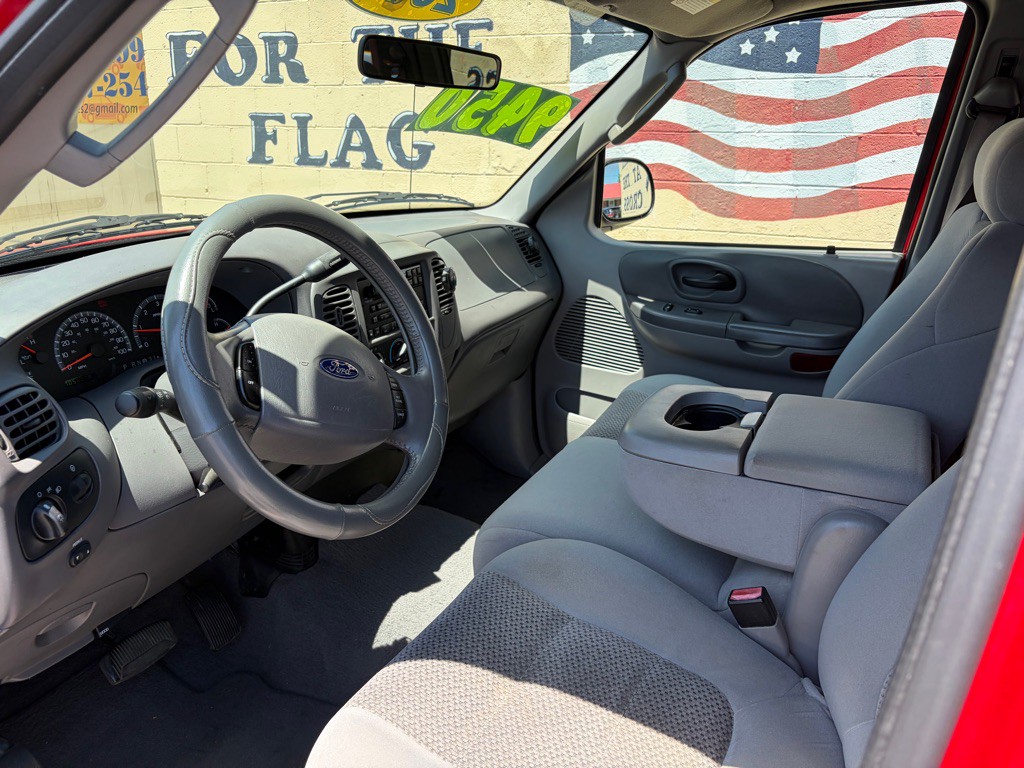 2003 Ford F-150 Image 10