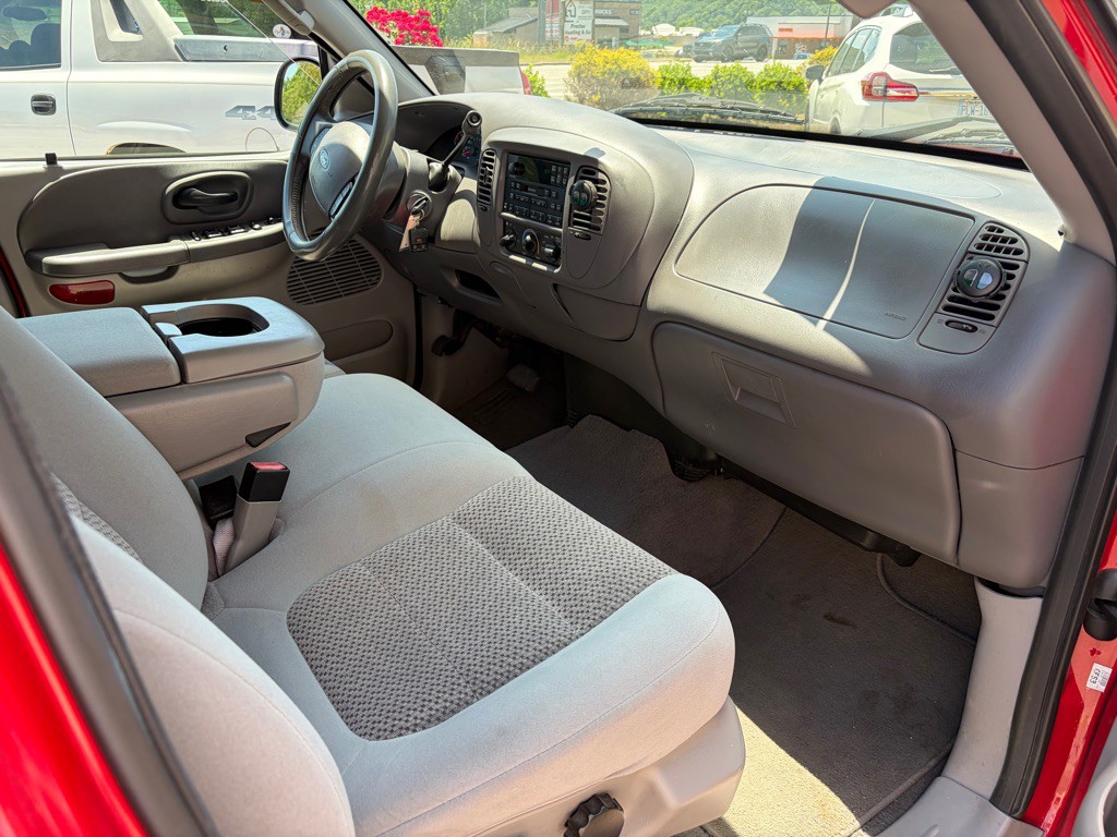 2003 Ford F-150 Image 12