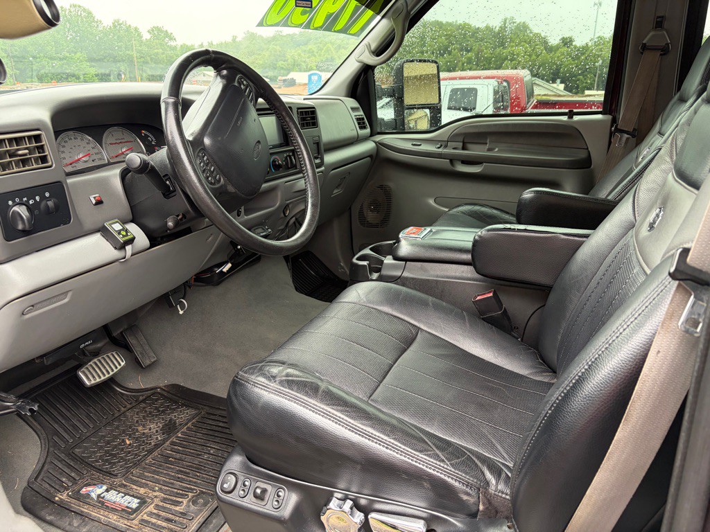 2002 Ford F-350 Image 11
