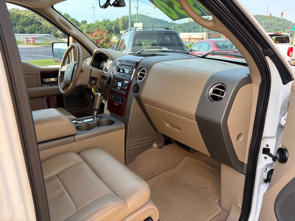 2005 Ford F-150 Image 10
