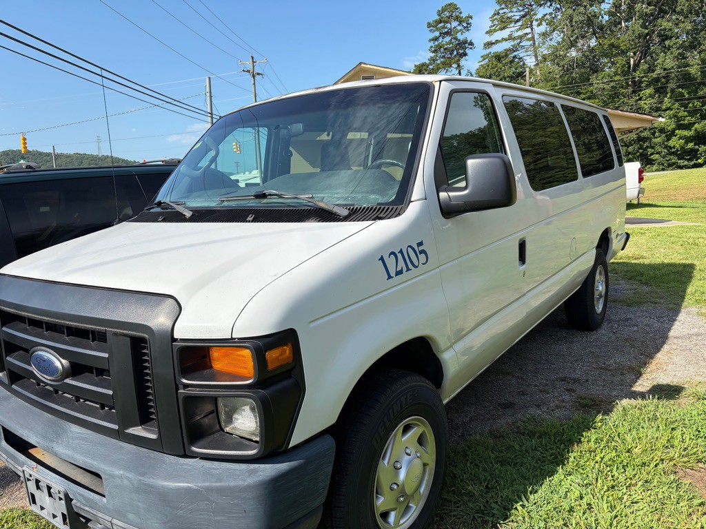2012 Ford Econoline Image 4