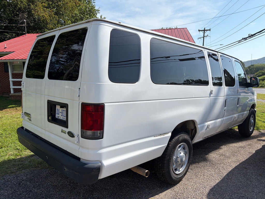 2012 Ford Econoline Image 5