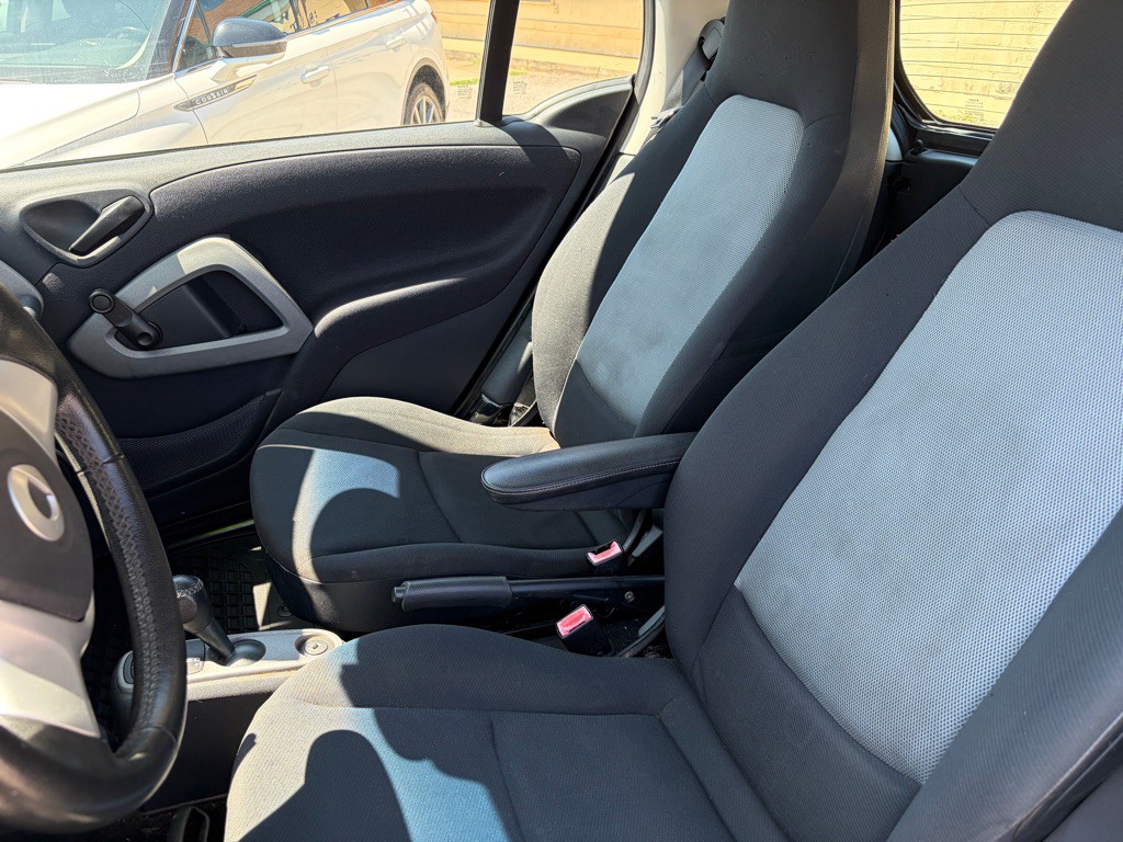 2013 smart fortwo Image 9
