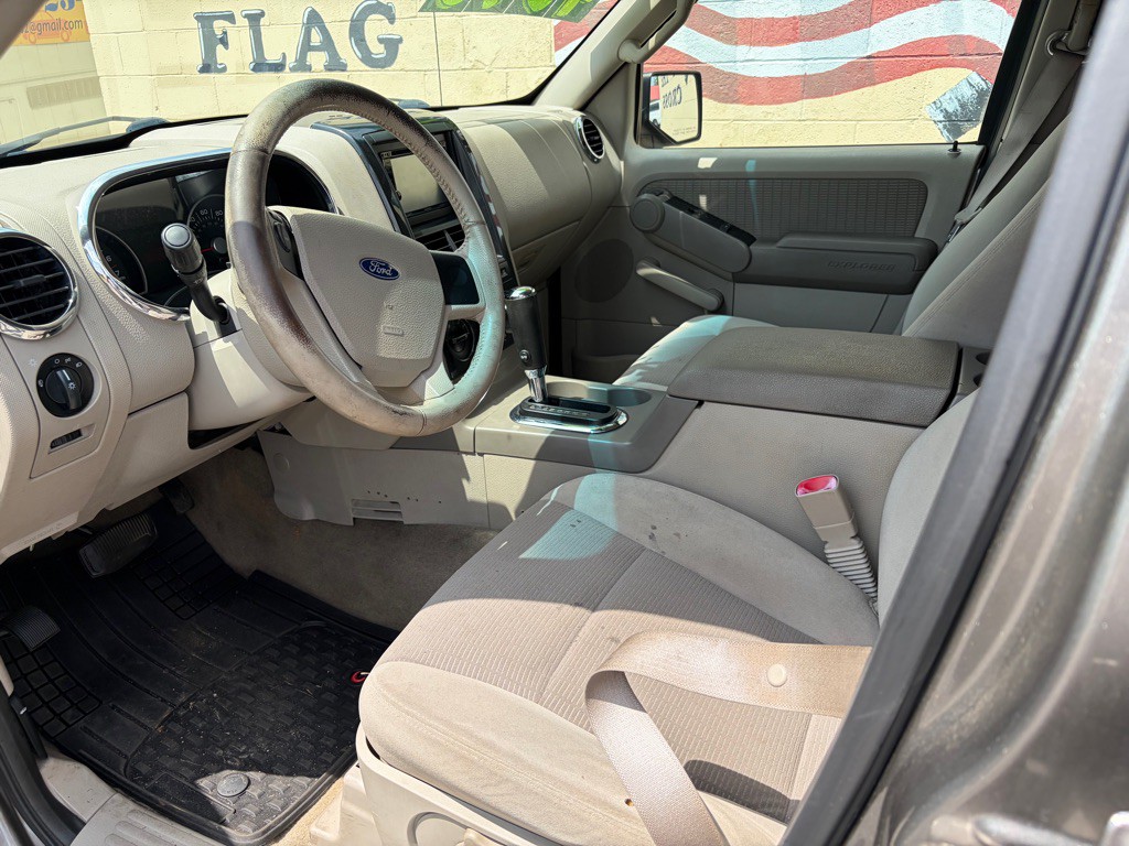 2006 Ford Explorer Image 11