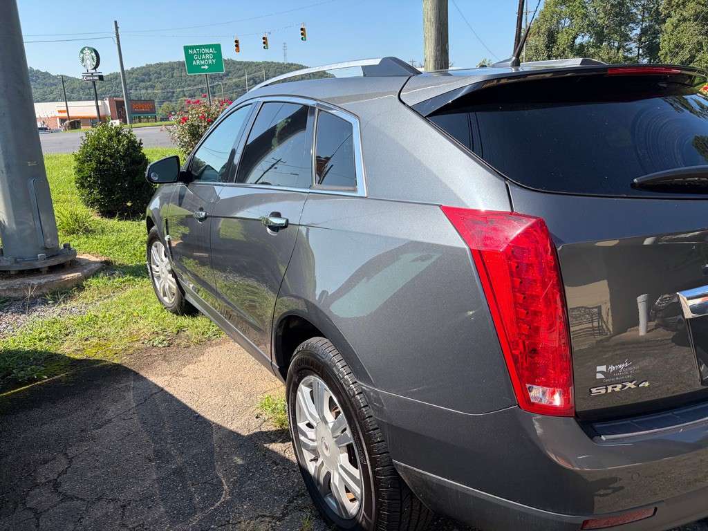2011 Cadillac SRX Image 6