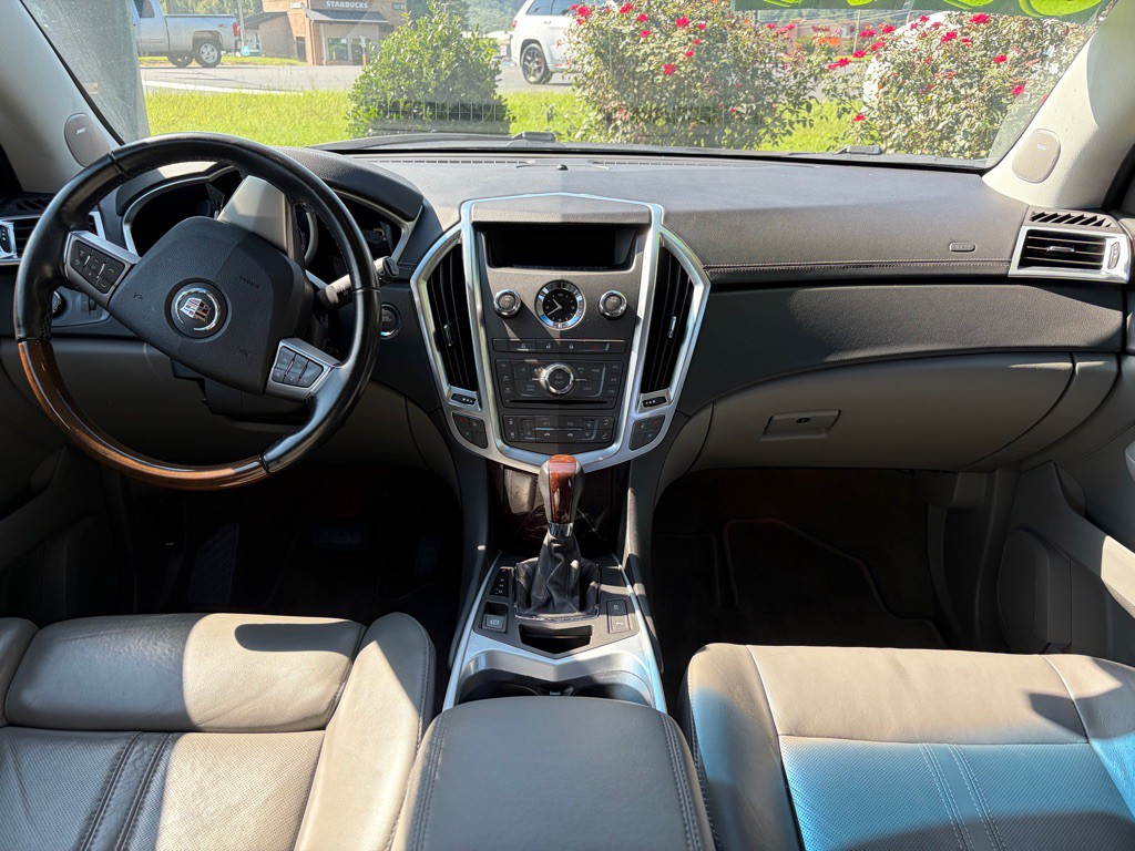 2011 Cadillac SRX Image 11