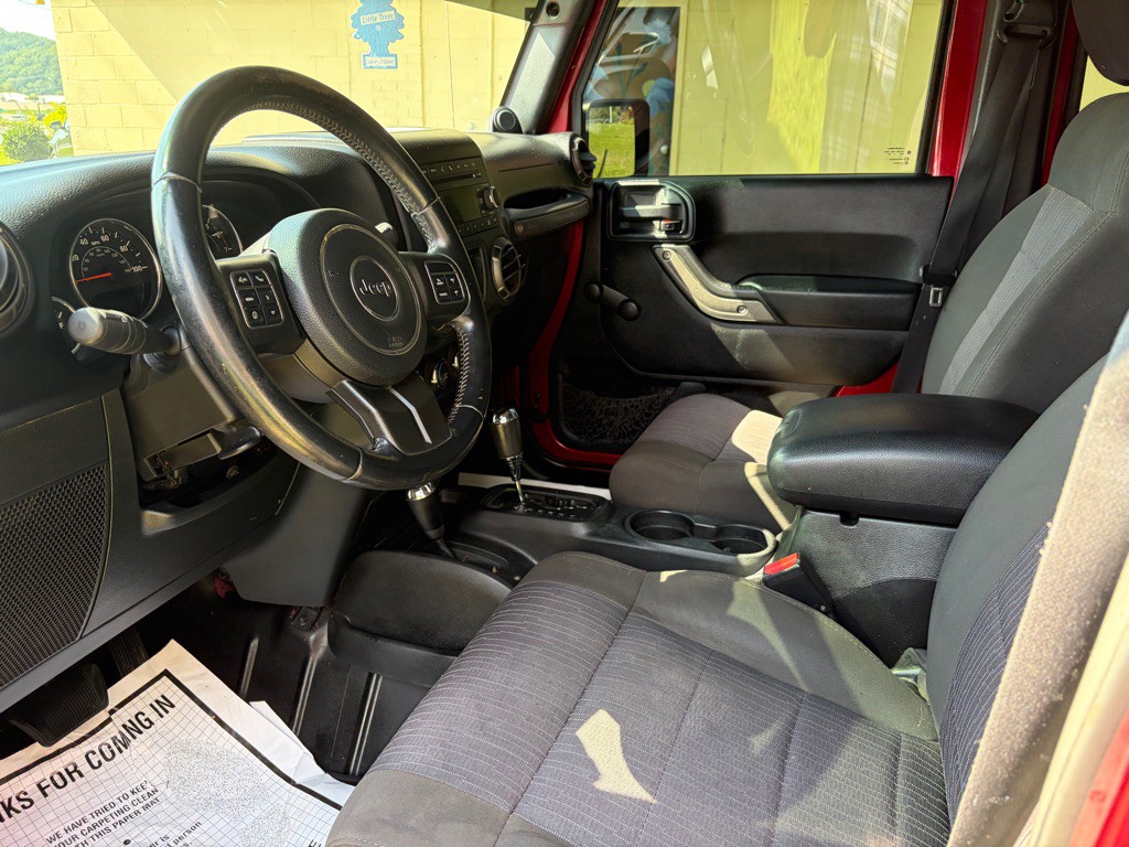 2011 Jeep Wrangler Unlimited Image 6