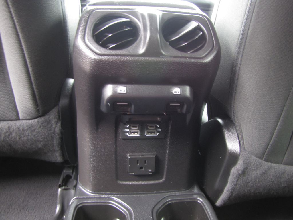 2021 Jeep Wrangler Unlimited Image 30
