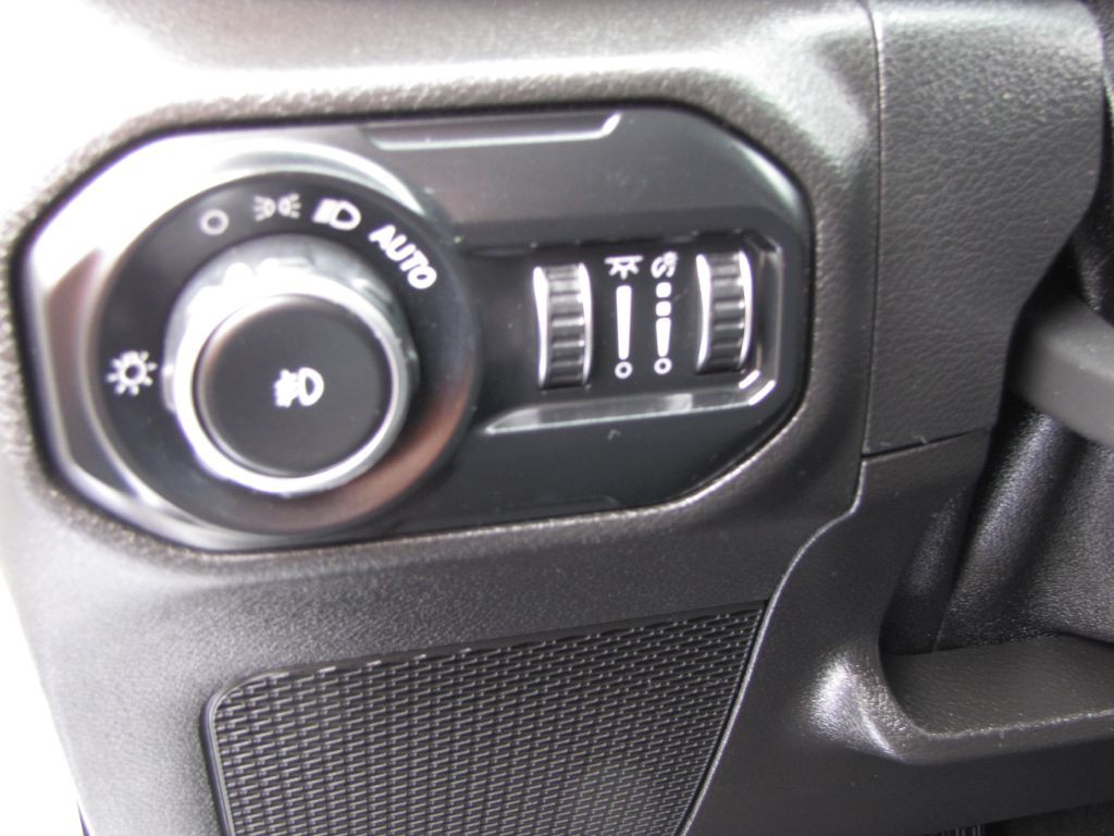 2021 Jeep Wrangler Unlimited Image 38