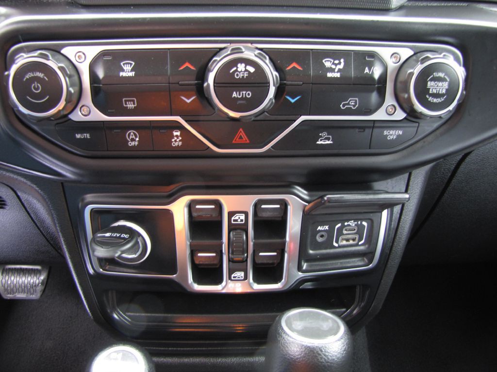 2021 Jeep Wrangler Unlimited Image 43