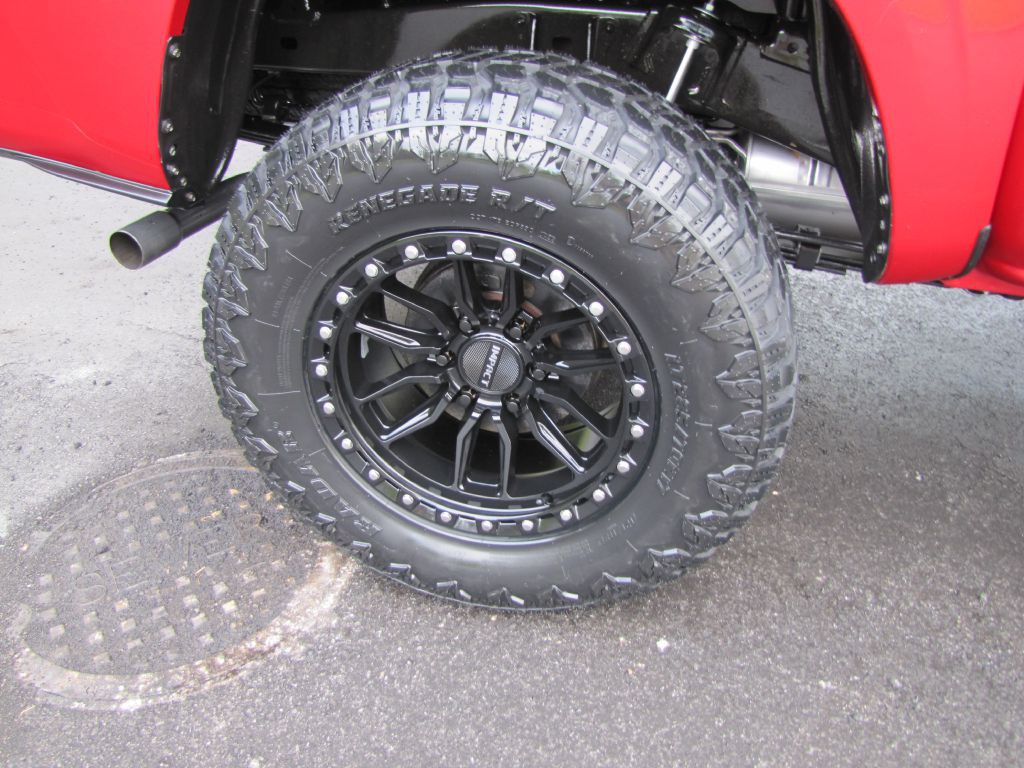 2019 Toyota Tacoma Image 28