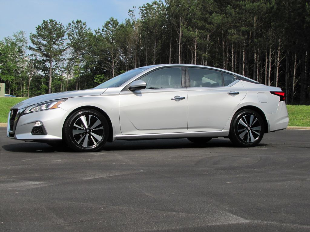 2022 Nissan Altima Image 4