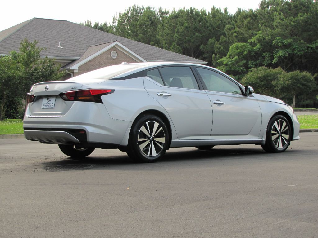 2022 Nissan Altima Image 7