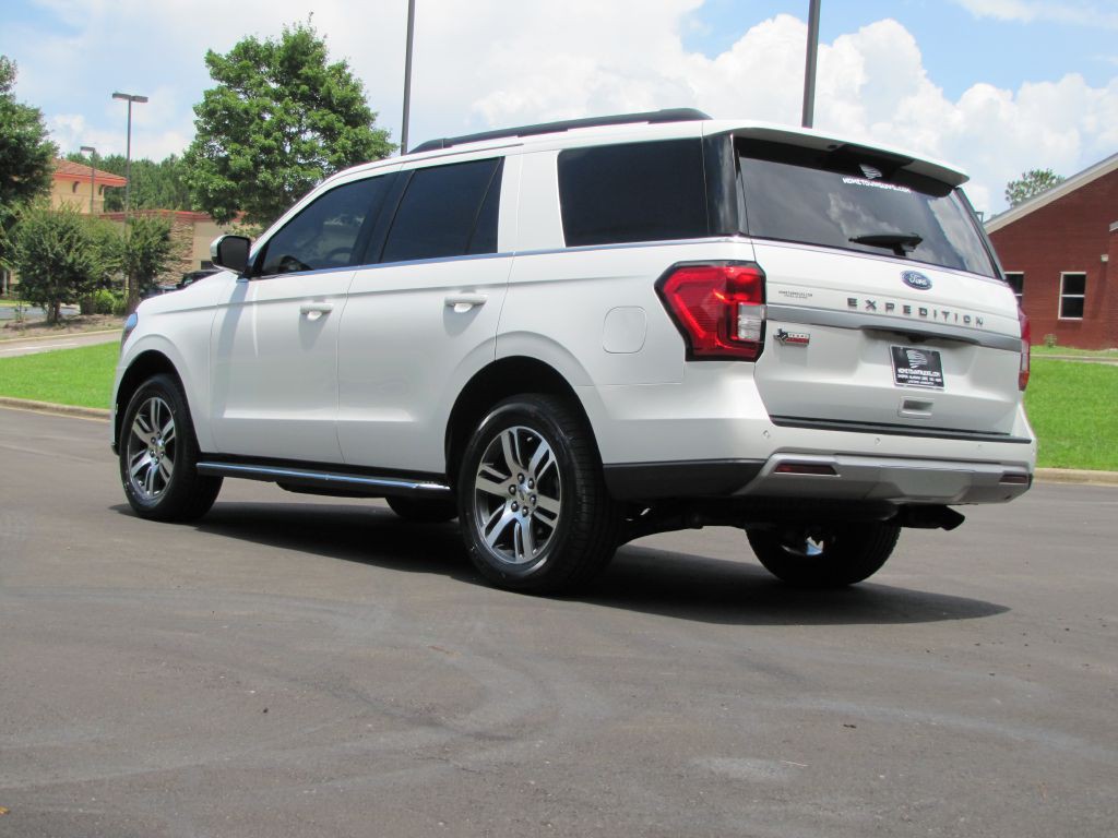 2022 Ford Expedition Image 8