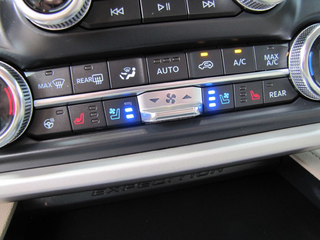 2022 Ford Expedition Image 36