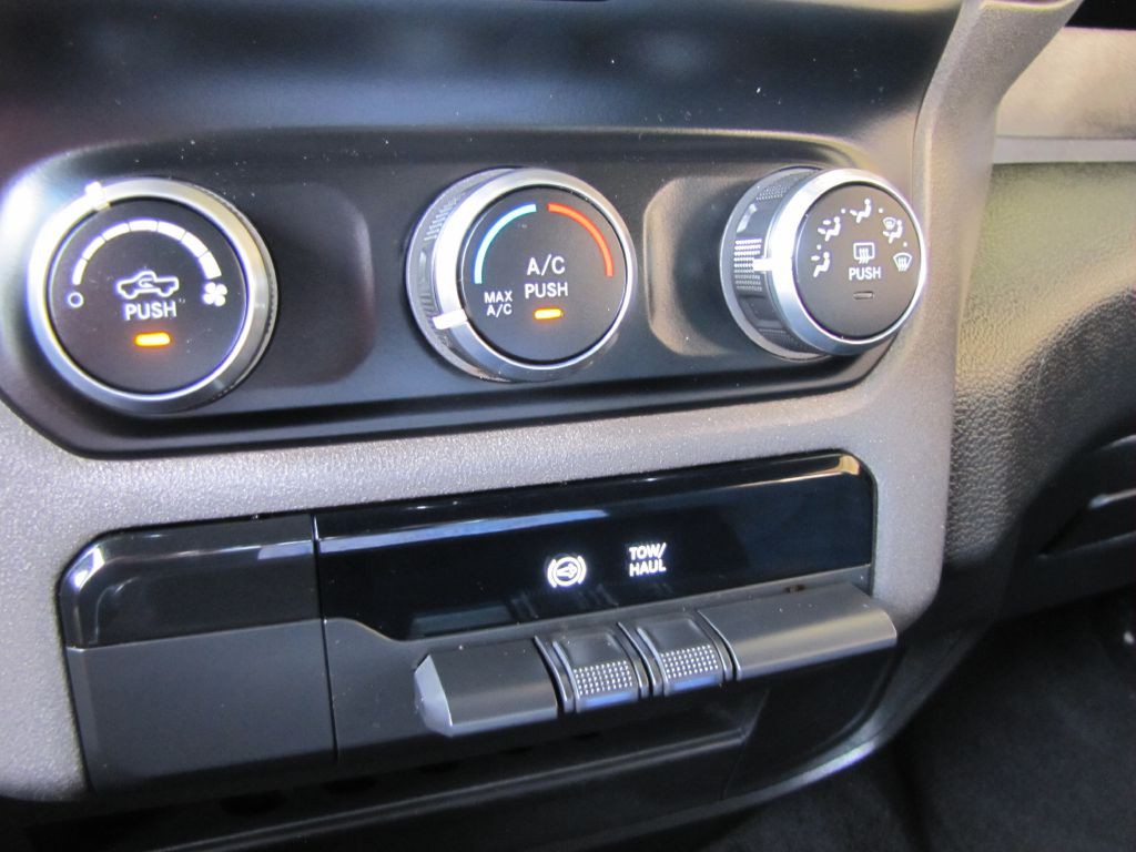 2022 Dodge Ram 3500 Image 42
