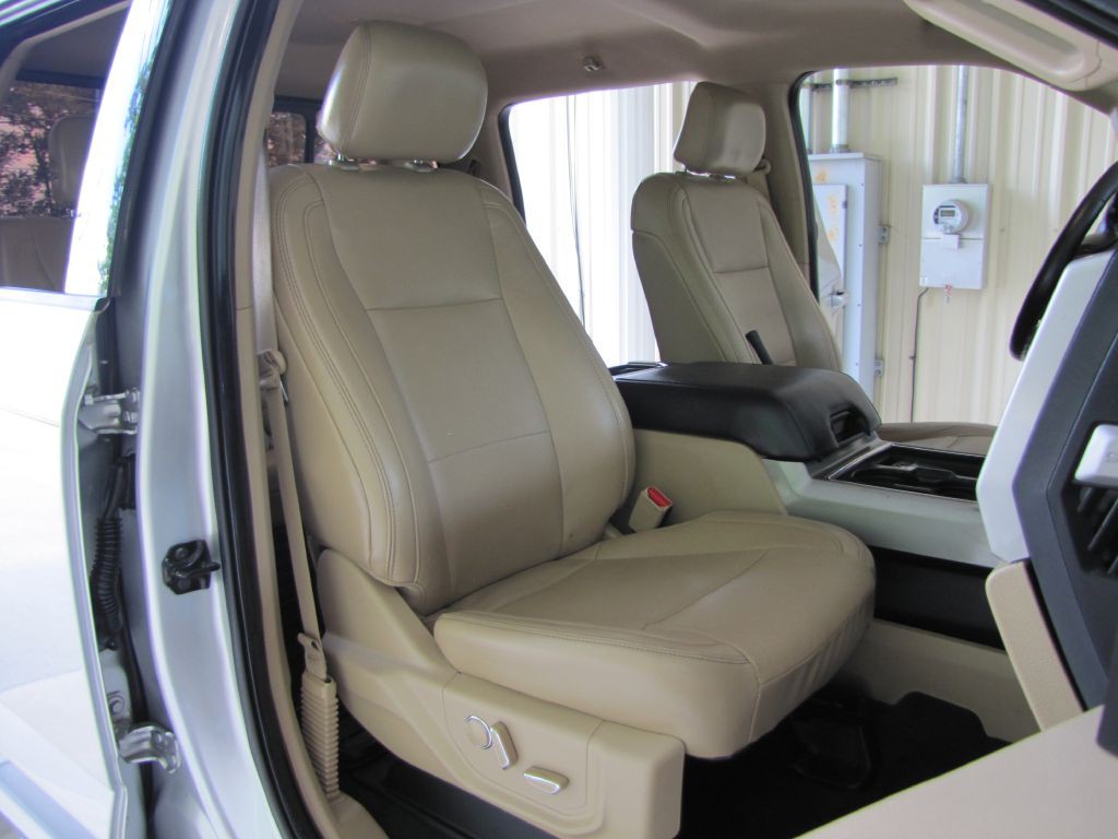 2017 Ford F-250 Image 24