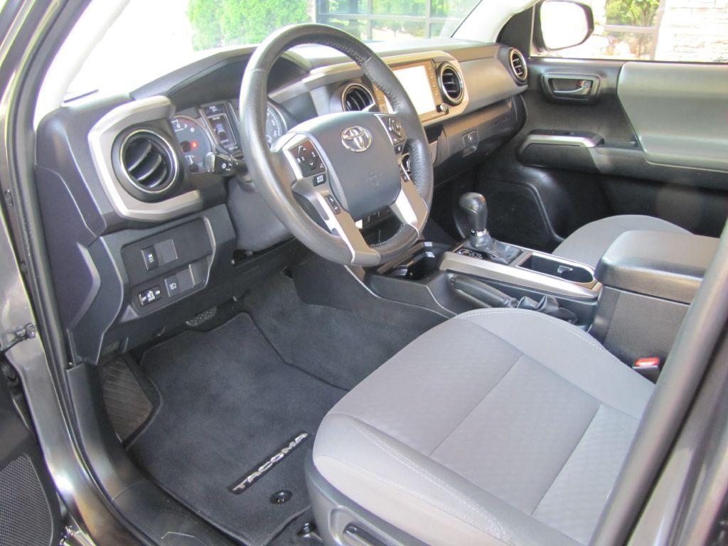 2020 Toyota Tacoma Image 13