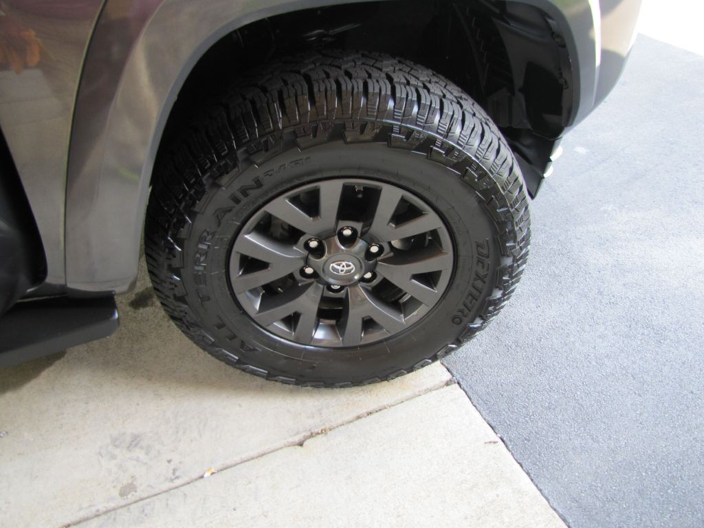 2020 Toyota Tacoma Image 23